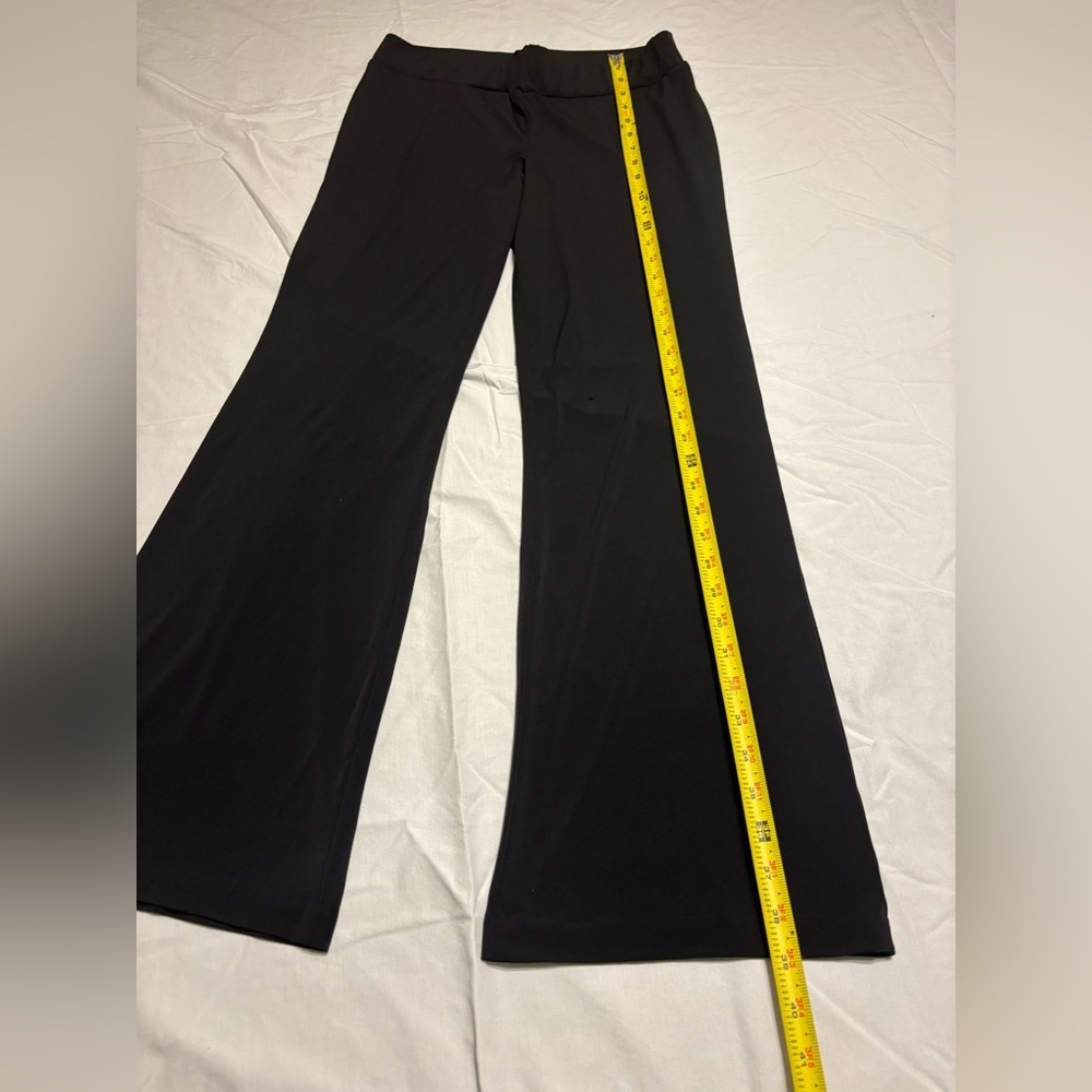 Two Hearts Maternity Black Women's Flare Leggings size small - Picture 3 of 7